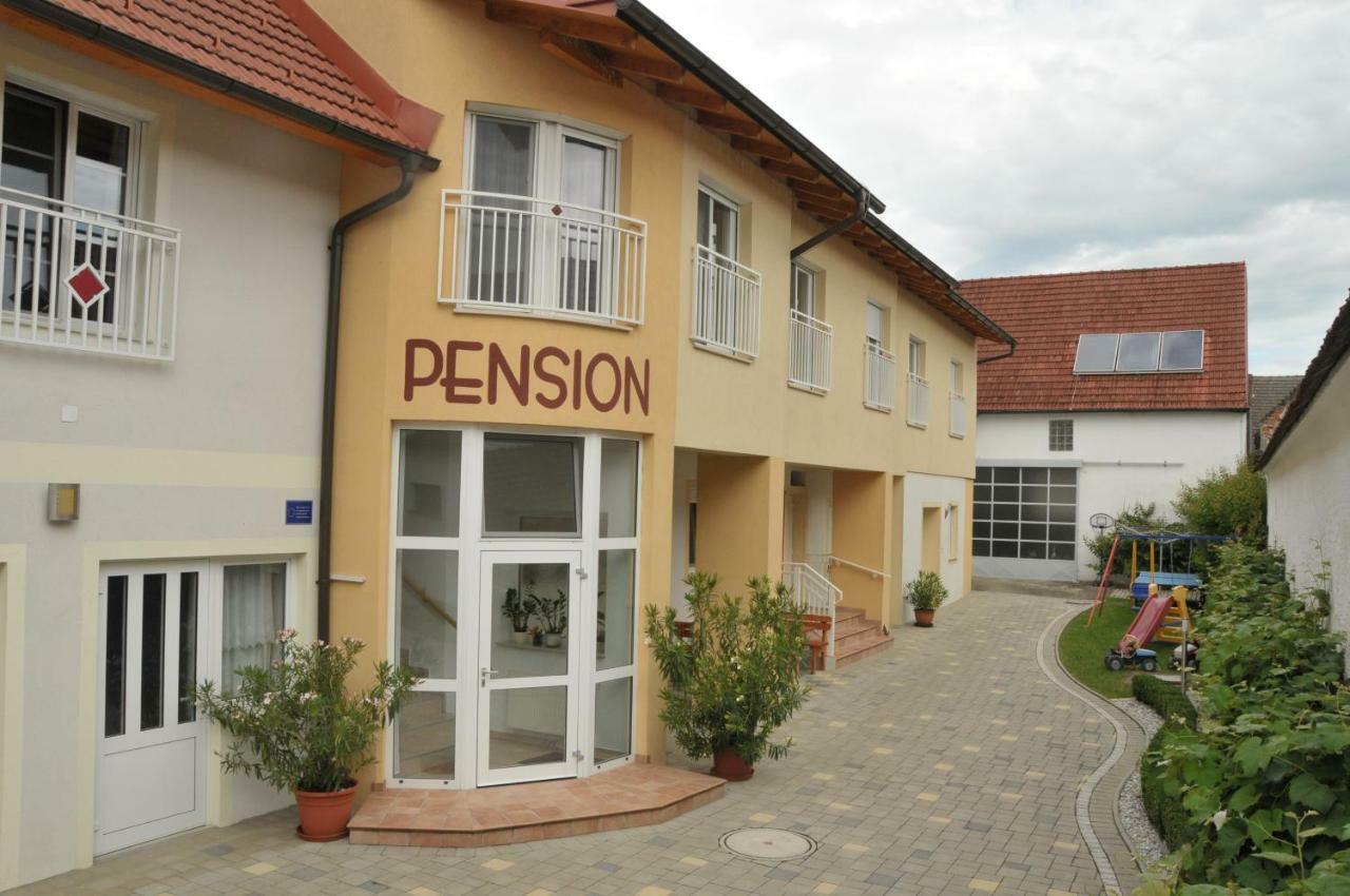 Pension Schloegl Луцманнсбург Экстерьер фото